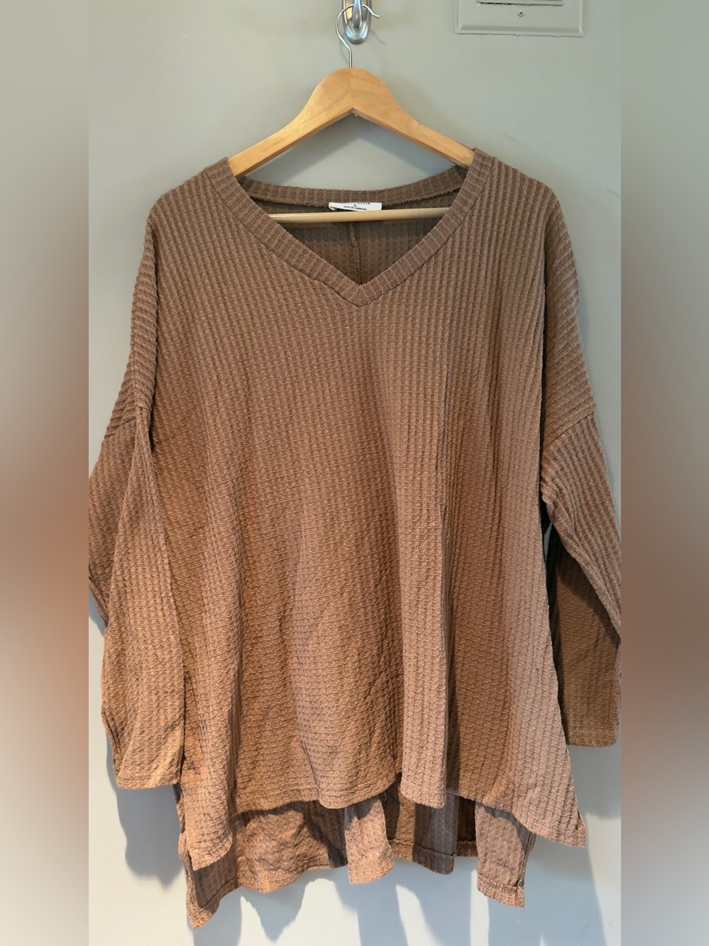 Zenana Outfitters Waffle Knit V-Neck Tunic - Taupe Brown L